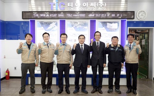 Visit by Mayor Heo Sung-moo to TIC Co., Ltd.